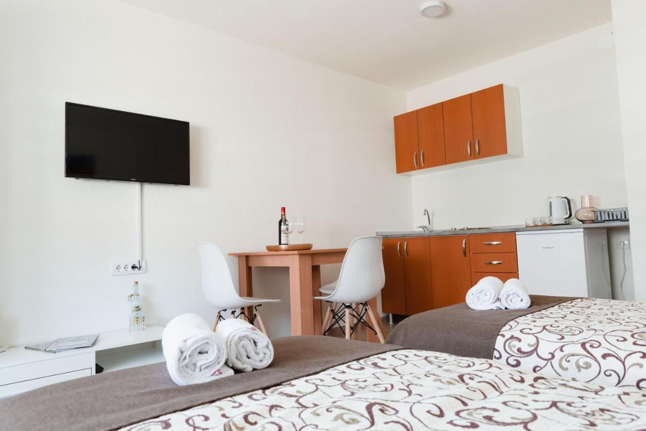 Apartmani Centar Lux New Zrenjanin Exteriér fotografie